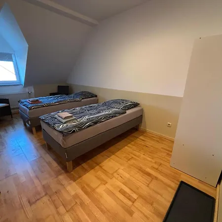 Doppelzimmer-bad-kuehlschrank Tv-18 3*