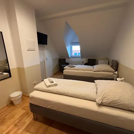 Penzion Doppelzimmer-bad-kuehlschrank Tv-18 3*