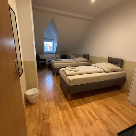 Doppelzimmer-bad-kuehlschrank Tv-18 Gasthuis