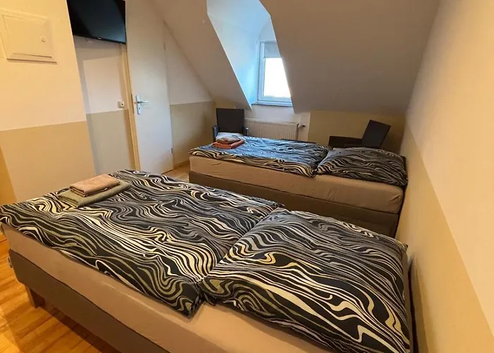 Pensjonat Doppelzimmer-bad-kuehlschrank Tv-18 Meine